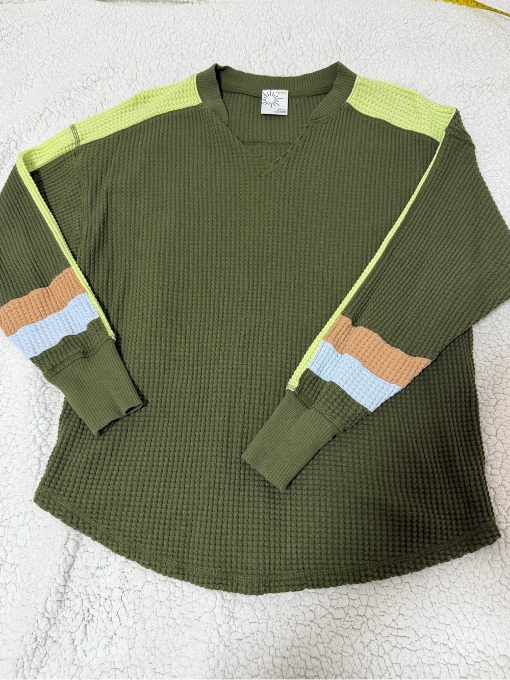Kids Olive Green Waffle-Knit Long Sleeve Top with Colorblock Sleeves - Unbranded